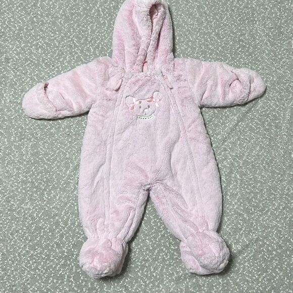 Rothschild Other - ROTHSCHILD La Petite Faux Fur Snow Suit Pink 6-9M Infant